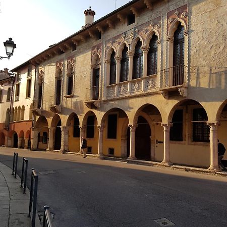 B&B Palazzo Regau วิเชนซา ภายนอก รูปภาพ